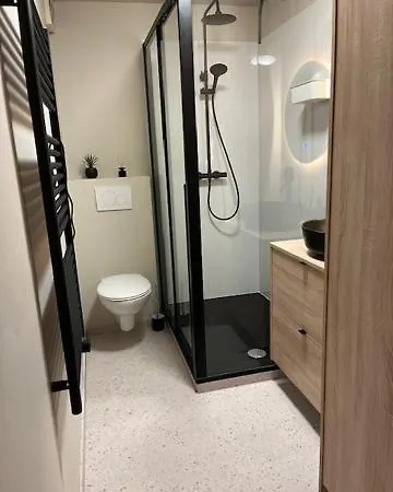 Modern And Large 2 Bedroom In Westende Appartamento